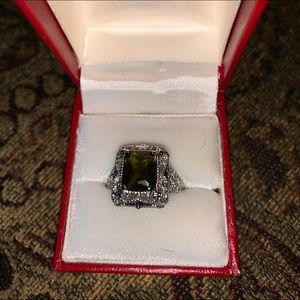 Gorgeous Art Deco filigree ring